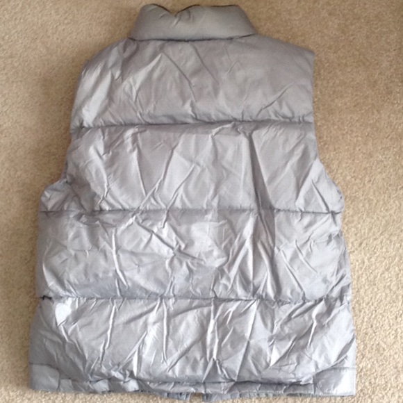 New York & Company Puffer Vest - Picture 4 of 4